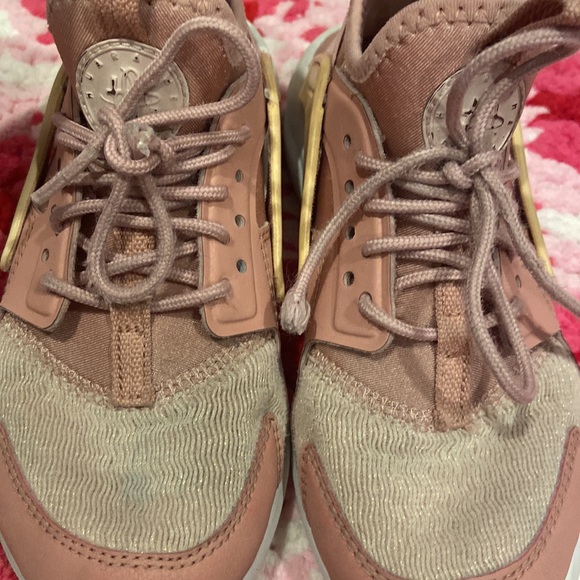 Nike Huarache Run Se (Little Kid) size 12.5c - Picture 4 of 16